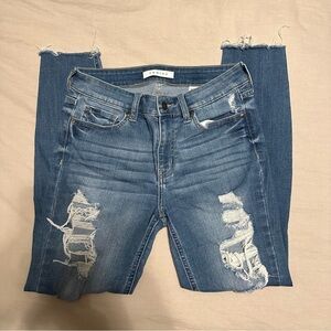 Distressed KanKan Jeans